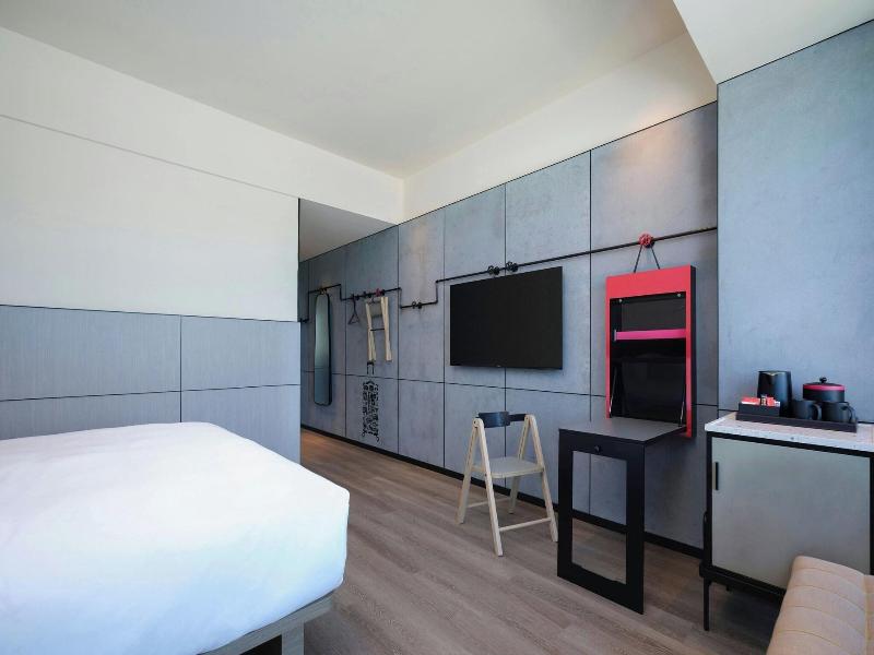 Moxy Ningbo Old Bund image