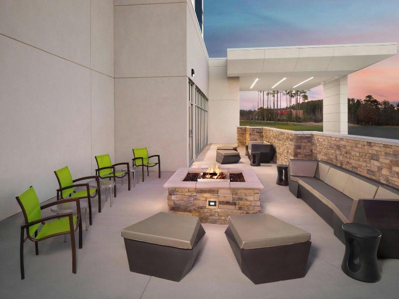 Springhill Suites By Marriott Raleigh Garner image