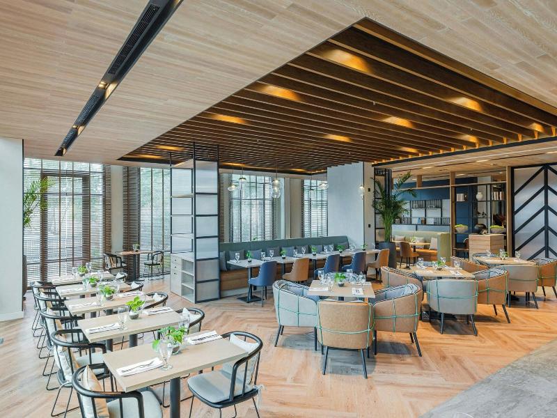 Four Points By Sheraton King Abdulaziz image