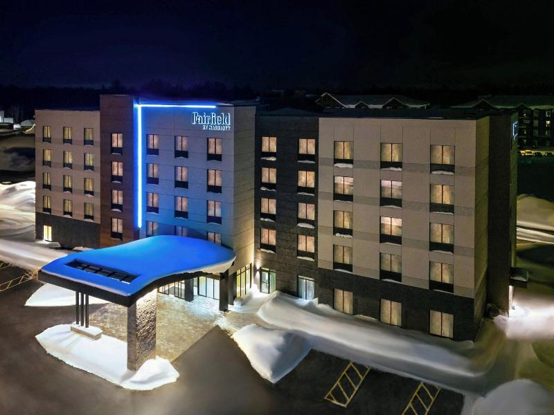 Fairfield Inn Suites Gravenhurst Muskoka image