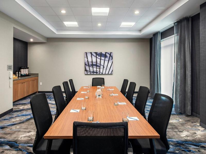 Fairfield Inn Suites Gravenhurst Muskoka image