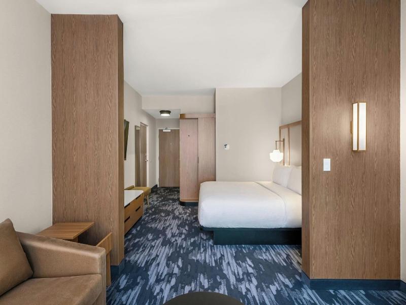 Fairfield Inn Suites Gravenhurst Muskoka image
