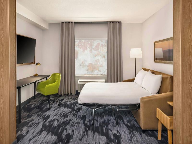 Fairfield Inn Suites Gravenhurst Muskoka image