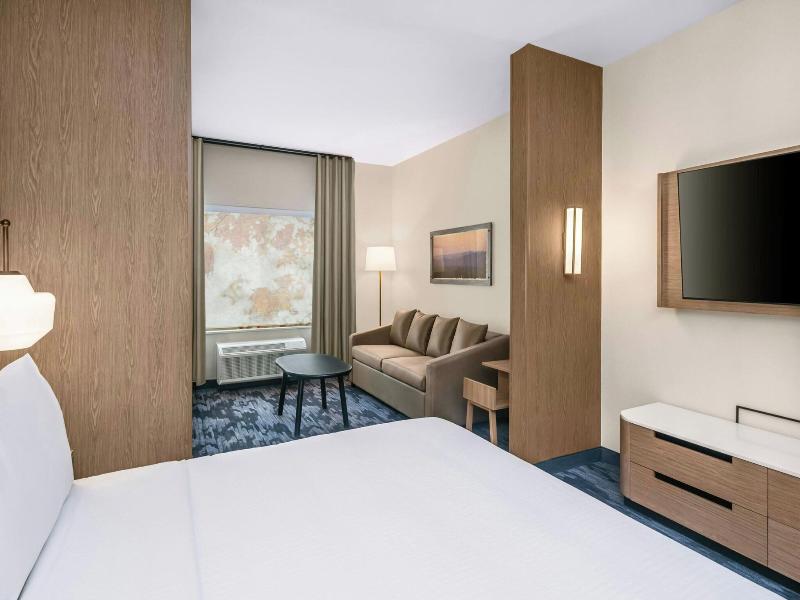 Fairfield Inn Suites Gravenhurst Muskoka image