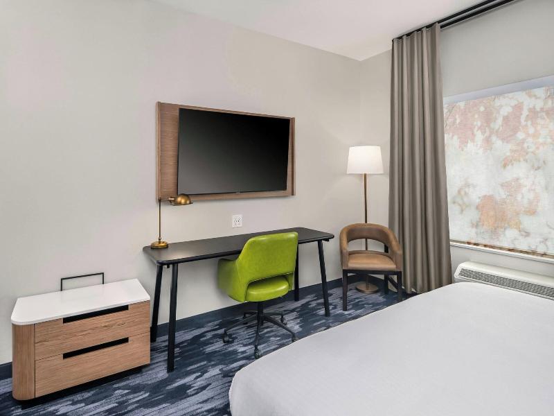 Fairfield Inn Suites Gravenhurst Muskoka image