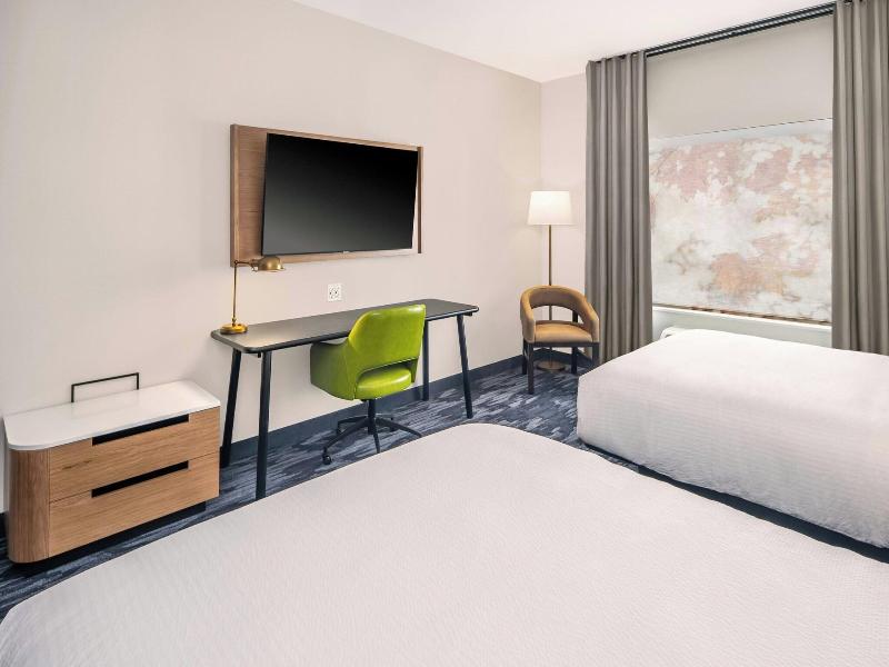 Fairfield Inn Suites Gravenhurst Muskoka image