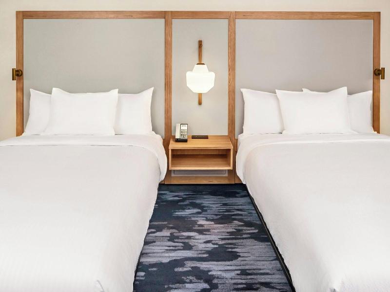 Fairfield Inn Suites Gravenhurst Muskoka image