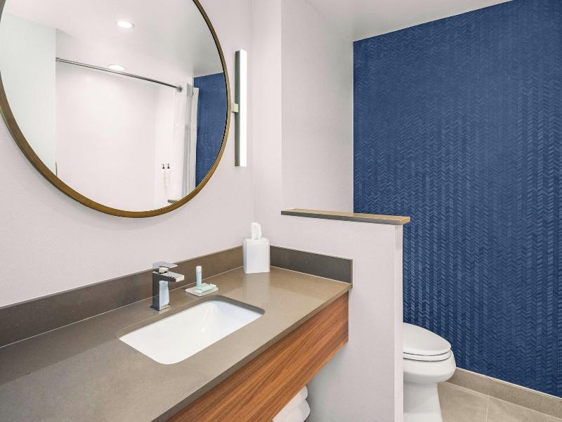 Fairfield Inn Suites Gravenhurst Muskoka image
