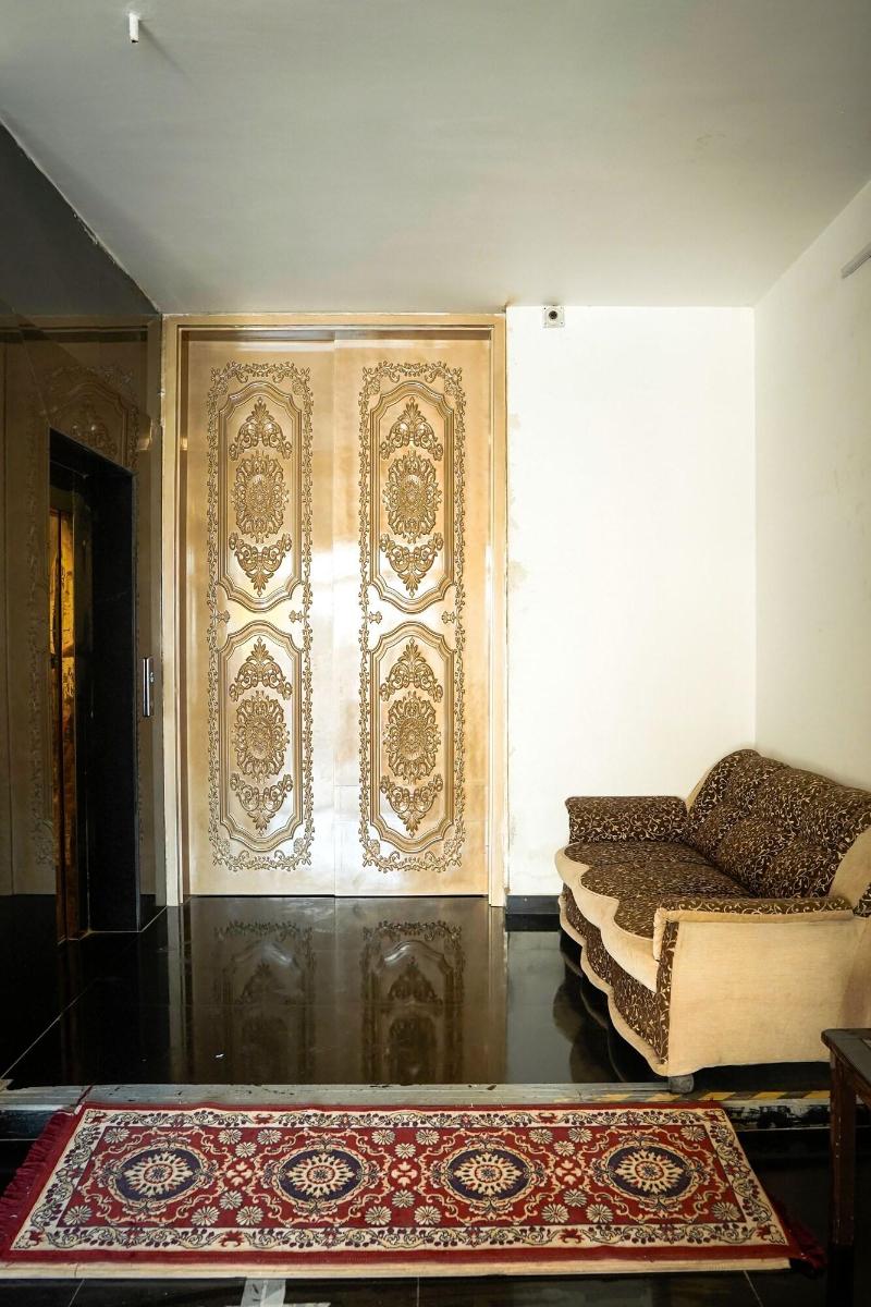 Hotel The Black Gold image