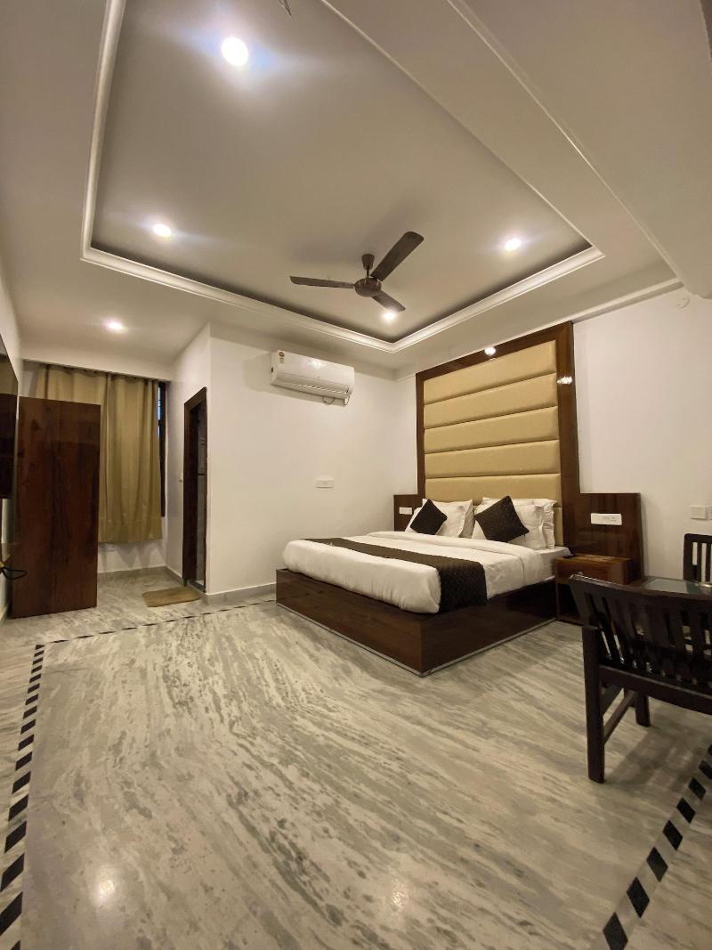 Hotel The Black Gold image