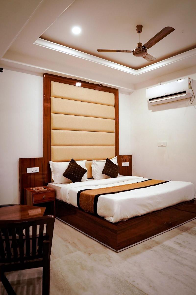 Hotel The Black Gold image