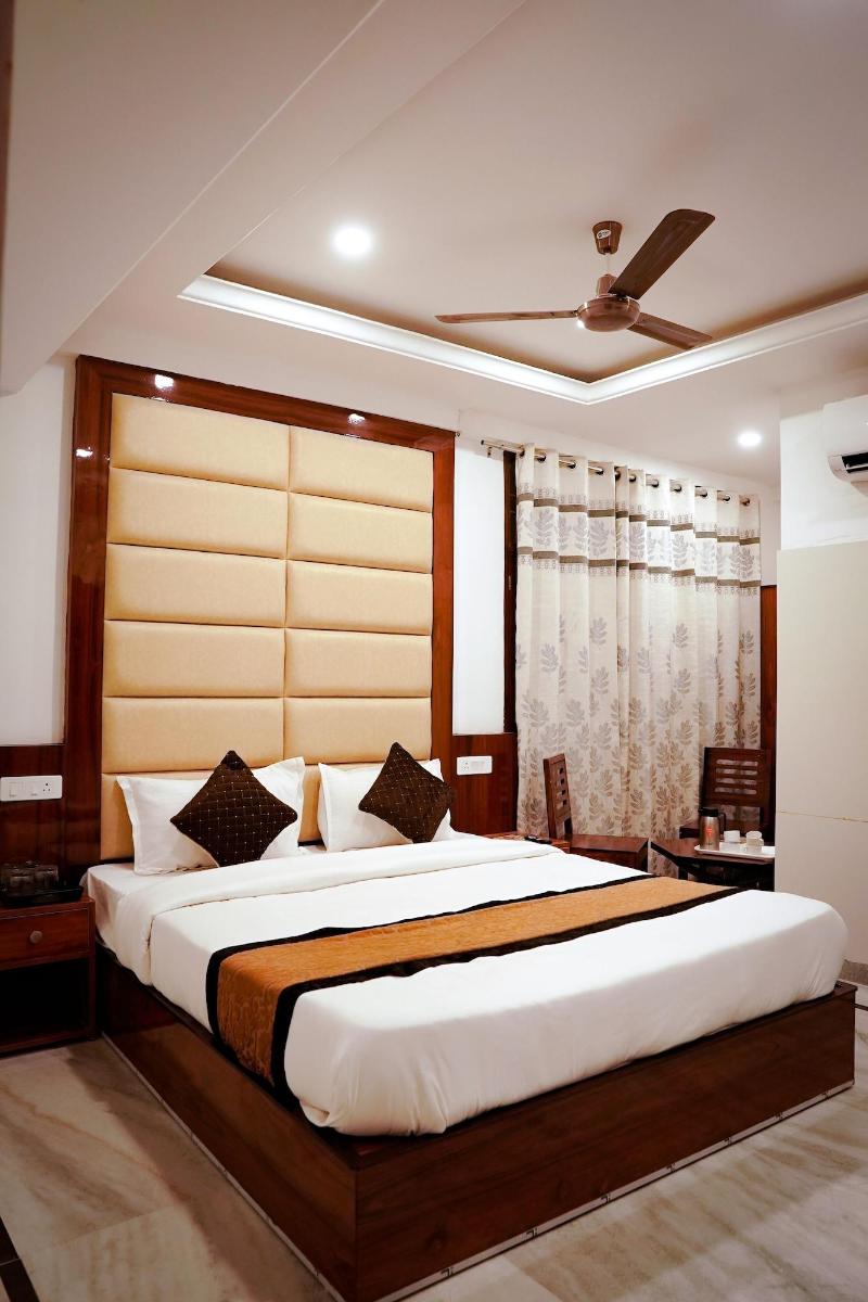 Hotel The Black Gold image