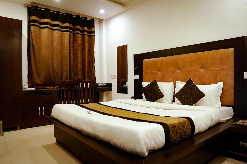 Hotel The Black Gold image