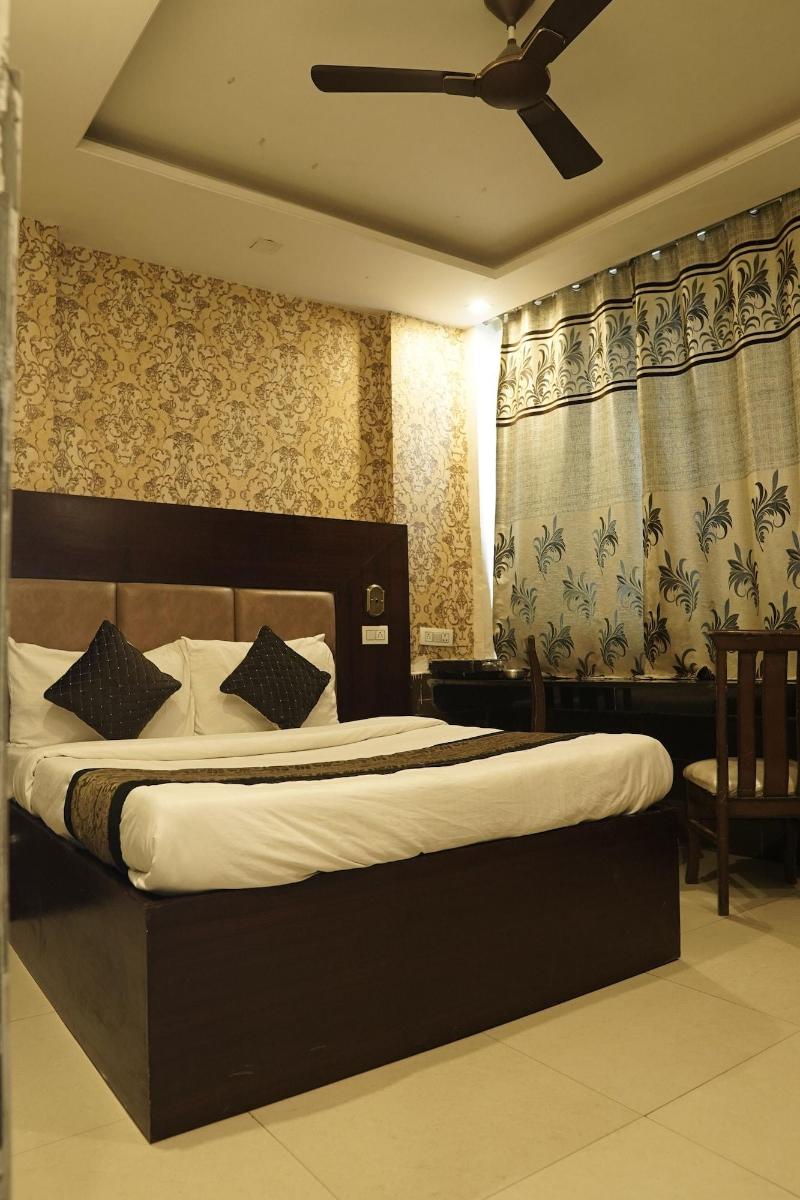 Hotel The Black Gold image
