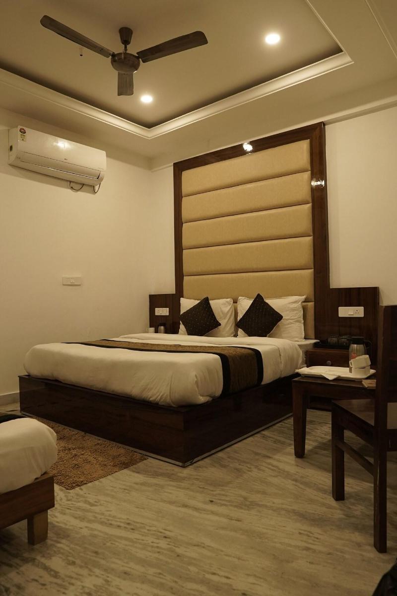 Hotel The Black Gold image