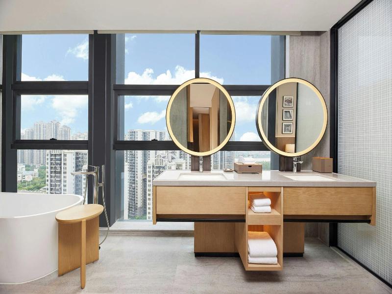 Courtyard By Marriott Nanning Wuxiang image