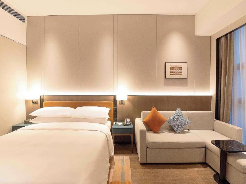 Courtyard By Marriott Nanning Wuxiang image