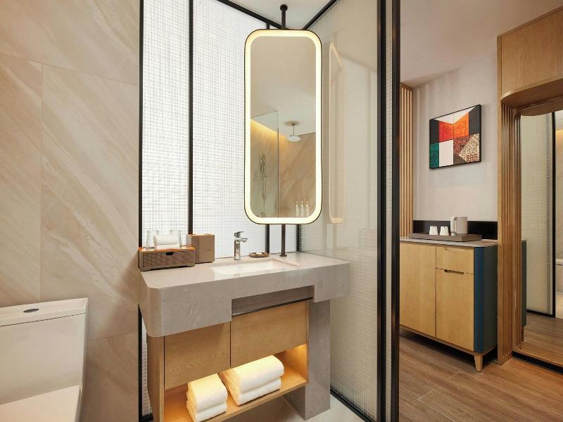 Courtyard By Marriott Nanning Wuxiang image