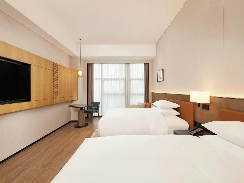 Courtyard By Marriott Nanning Wuxiang image