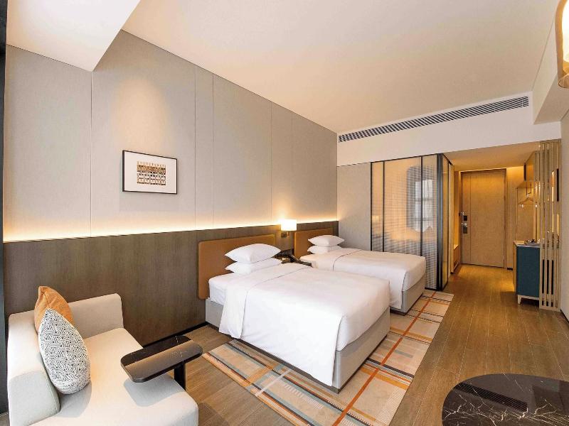 Courtyard By Marriott Nanning Wuxiang image