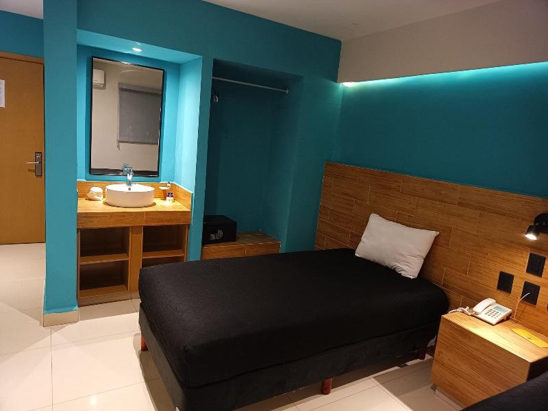 Hotel Kavia Mazatlán image
