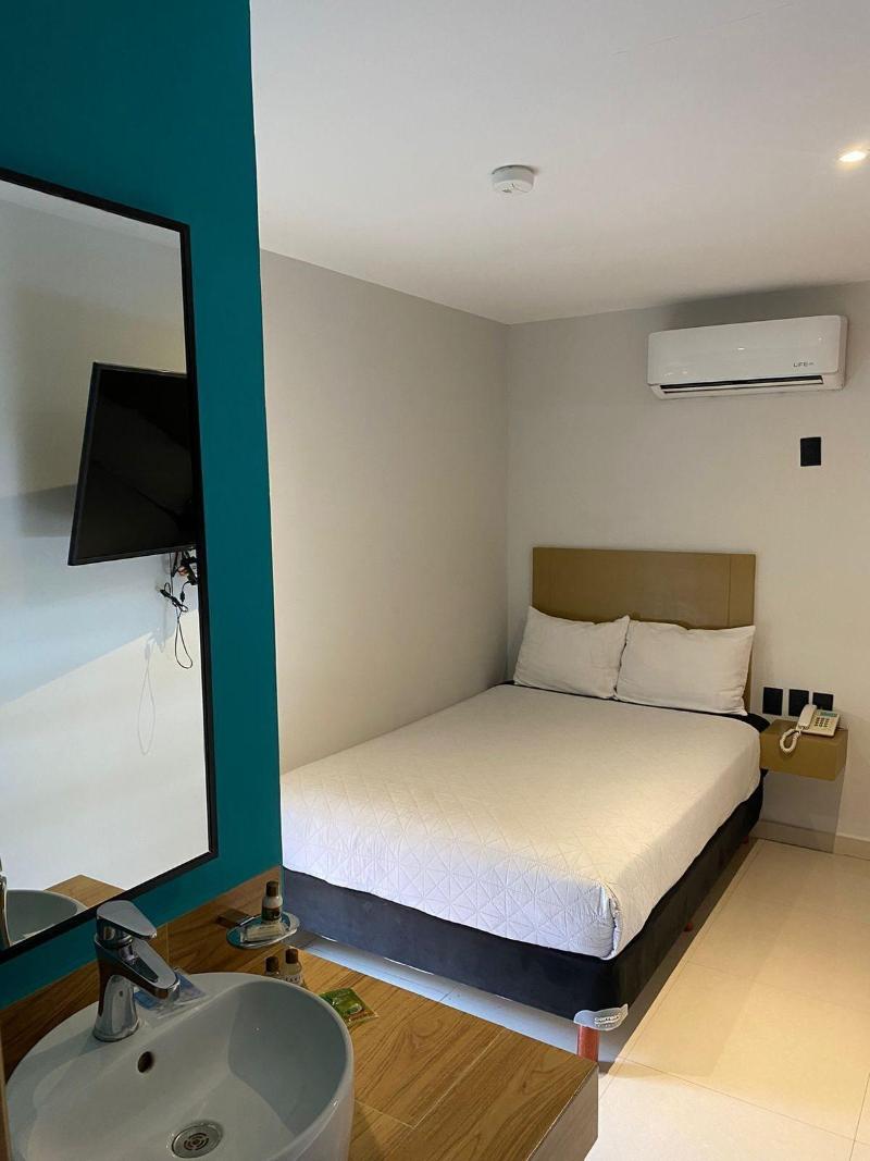Hotel Kavia Mazatlán image