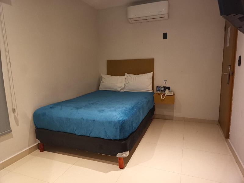 Hotel Kavia Mazatlán image