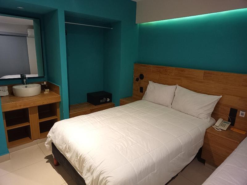 Hotel Kavia Mazatlán image