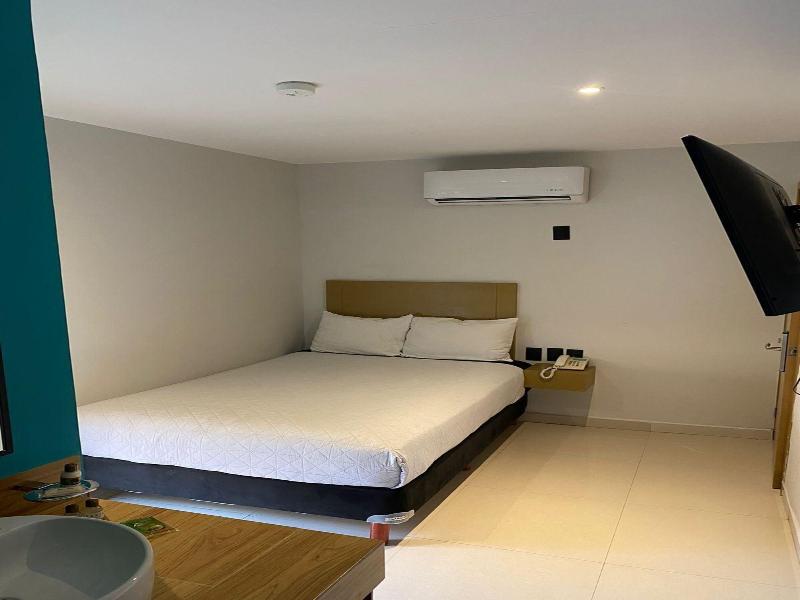 Hotel Kavia Mazatlán image