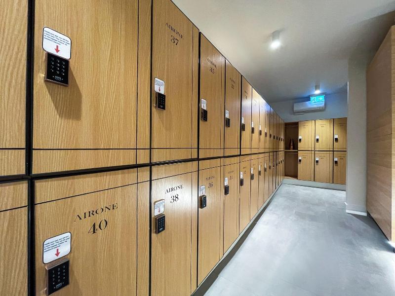 Airone Capsule Hotel image
