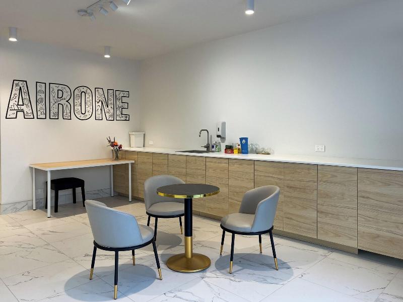 Airone Capsule Hotel image