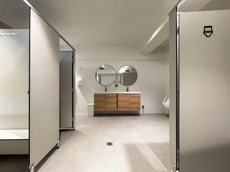 Airone Capsule Hotel image