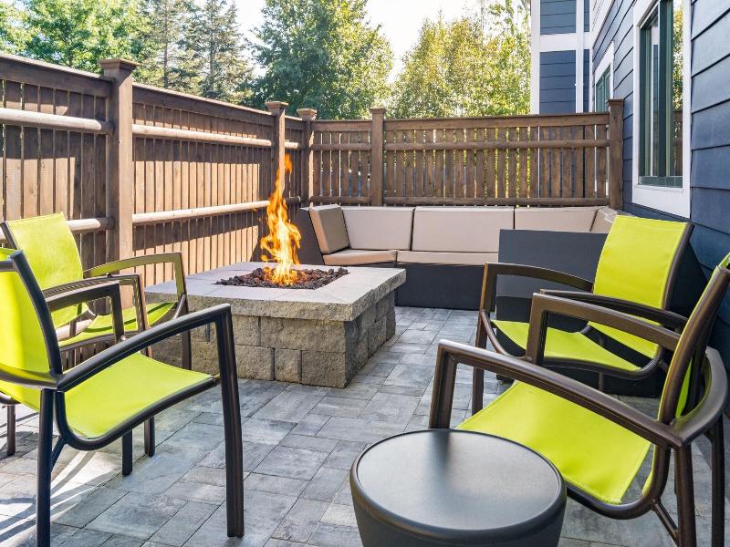 Springhill Suites By Marriott Freeport Brunswick image