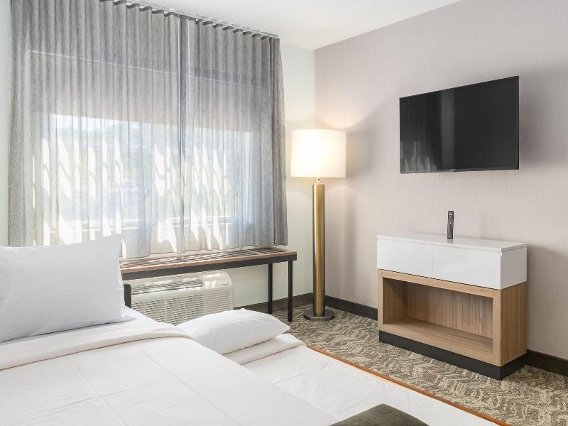Springhill Suites By Marriott Freeport Brunswick image
