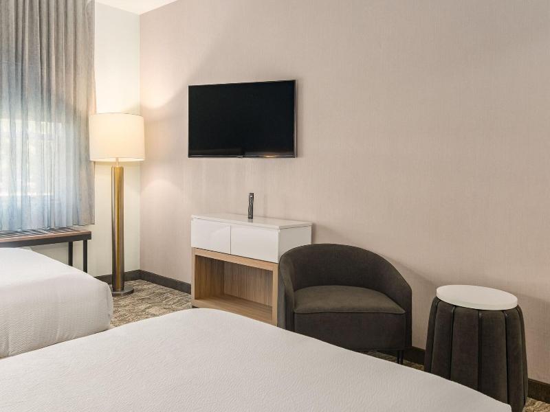 Springhill Suites By Marriott Freeport Brunswick image