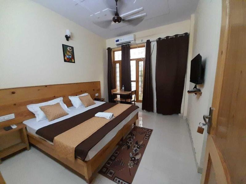 Hotel Krishna Rishikesh image
