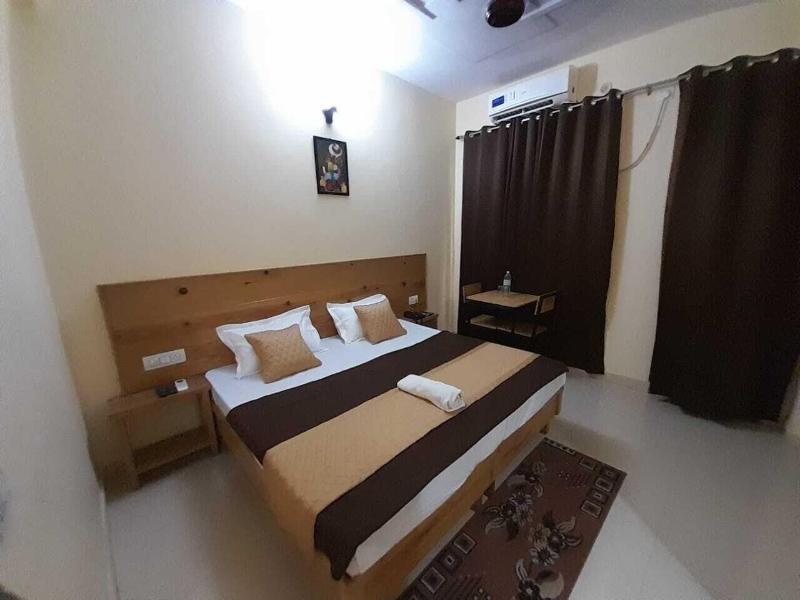 Hotel Krishna Rishikesh image