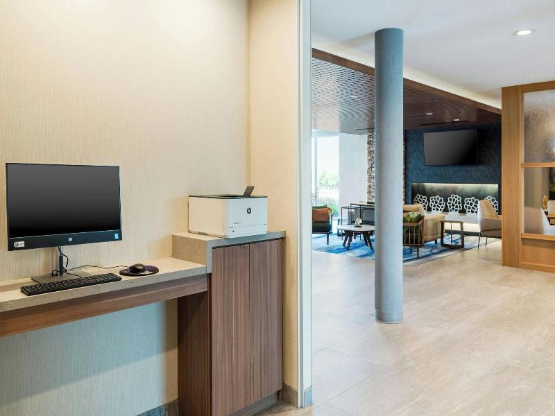 Fairfield Inn Suites Hanford