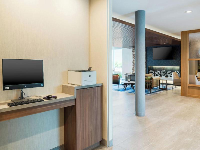 Fairfield Inn Suites Hanford