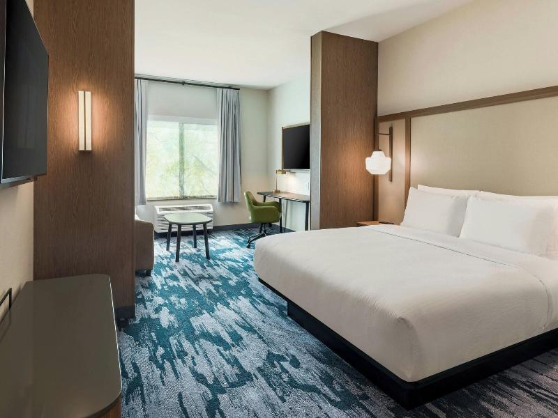 Fairfield Inn Suites Hanford image