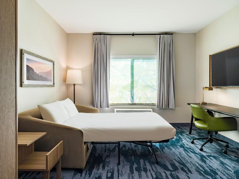 Fairfield Inn Suites Hanford image