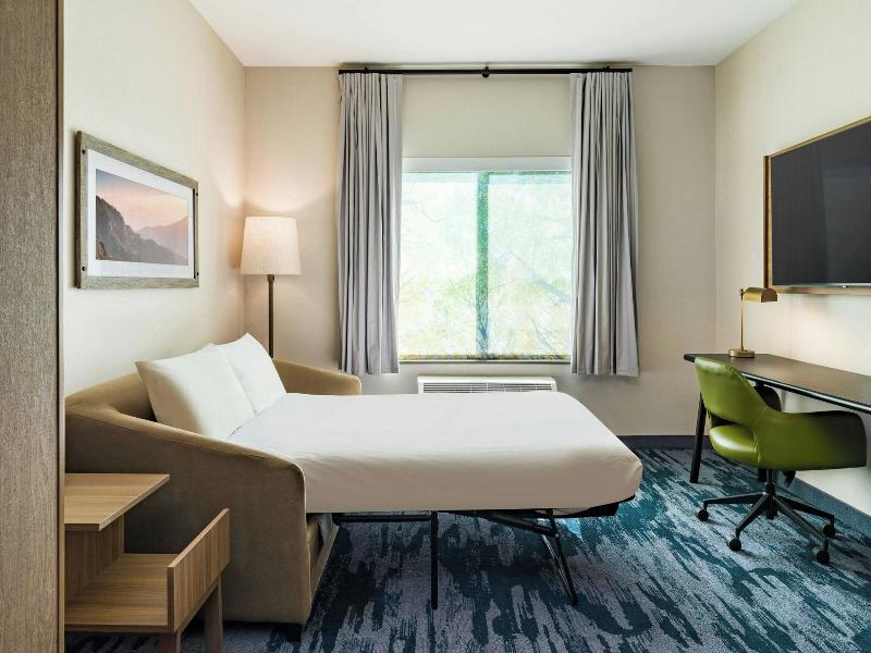 Fairfield Inn Suites Hanford image