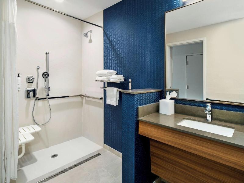 Fairfield Inn Suites Hanford image
