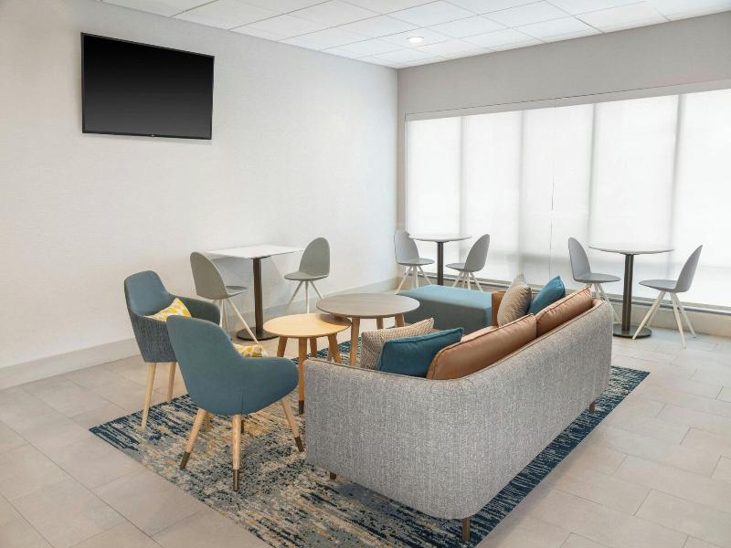 Towneplace Suites By Marriott Detroit Taylor image