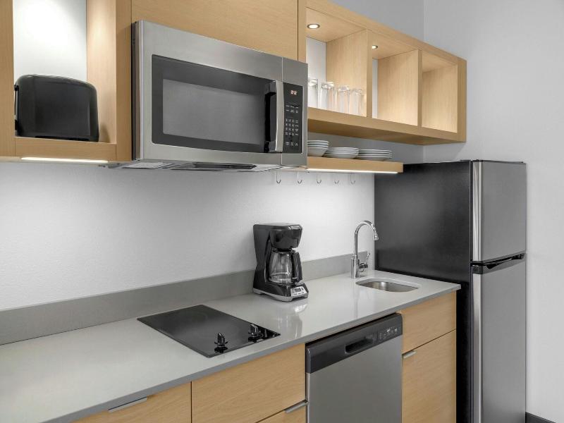Towneplace Suites By Marriott Detroit Taylor image