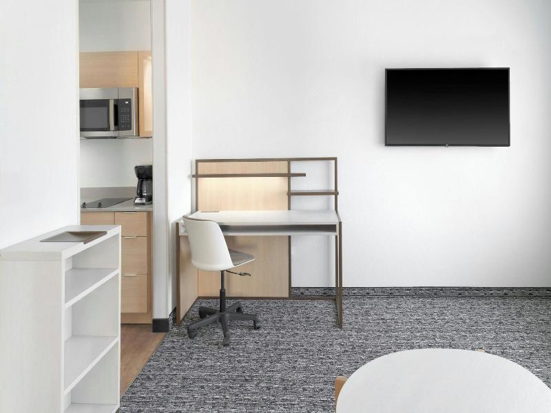 Towneplace Suites By Marriott Detroit Taylor image