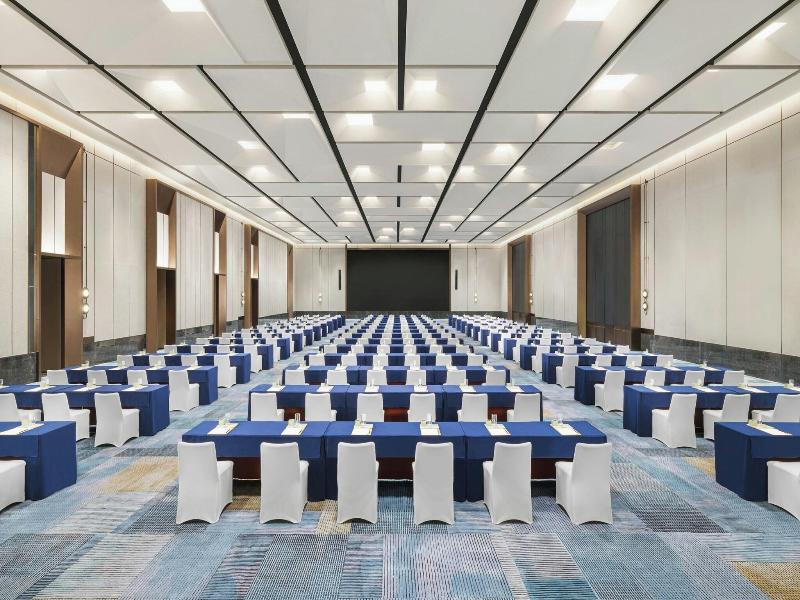 Renaissance Qingdao Hotel image