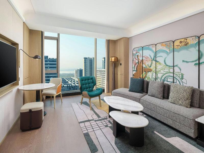 Renaissance Qingdao Hotel image