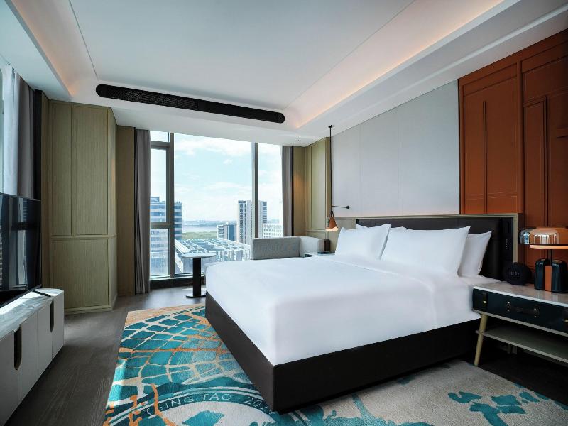 Renaissance Qingdao Hotel image
