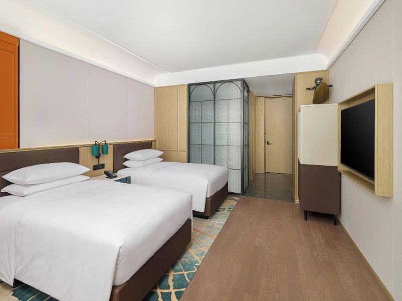 Renaissance Qingdao Hotel image